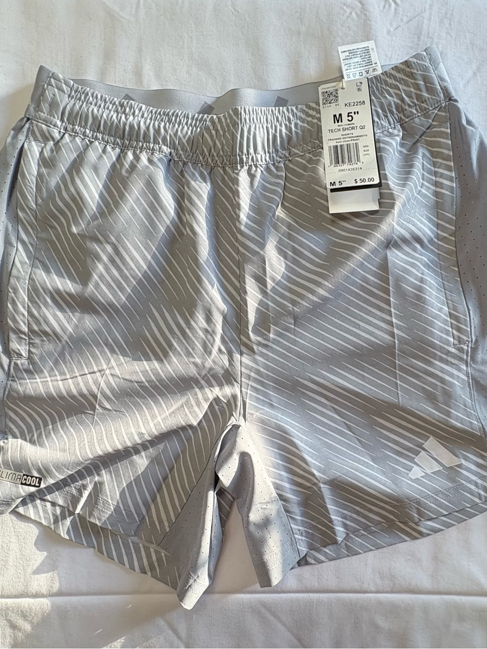 NWT - Men's Adidas Tech Intensity AOP Shorts - Medium Short /Grey/white 5”inseam